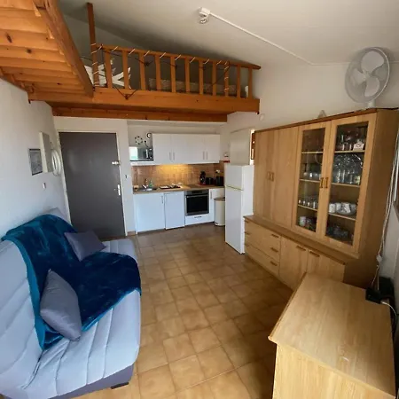Hyeres, 2 Pieces, 2 Personnes - Fr-1-335-51 Apartamento *
